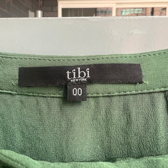 Tibi Green Floral Eyelet Asymmetrical Skirt Size 00 - Picture 4 of 4